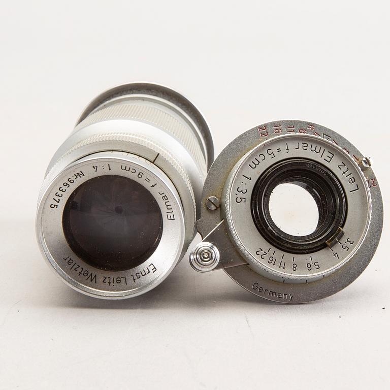 Leica Camera AG, Leica, Camera, Drp Ernst Leitz Wetzlar Germany No. 689727, with accessories.