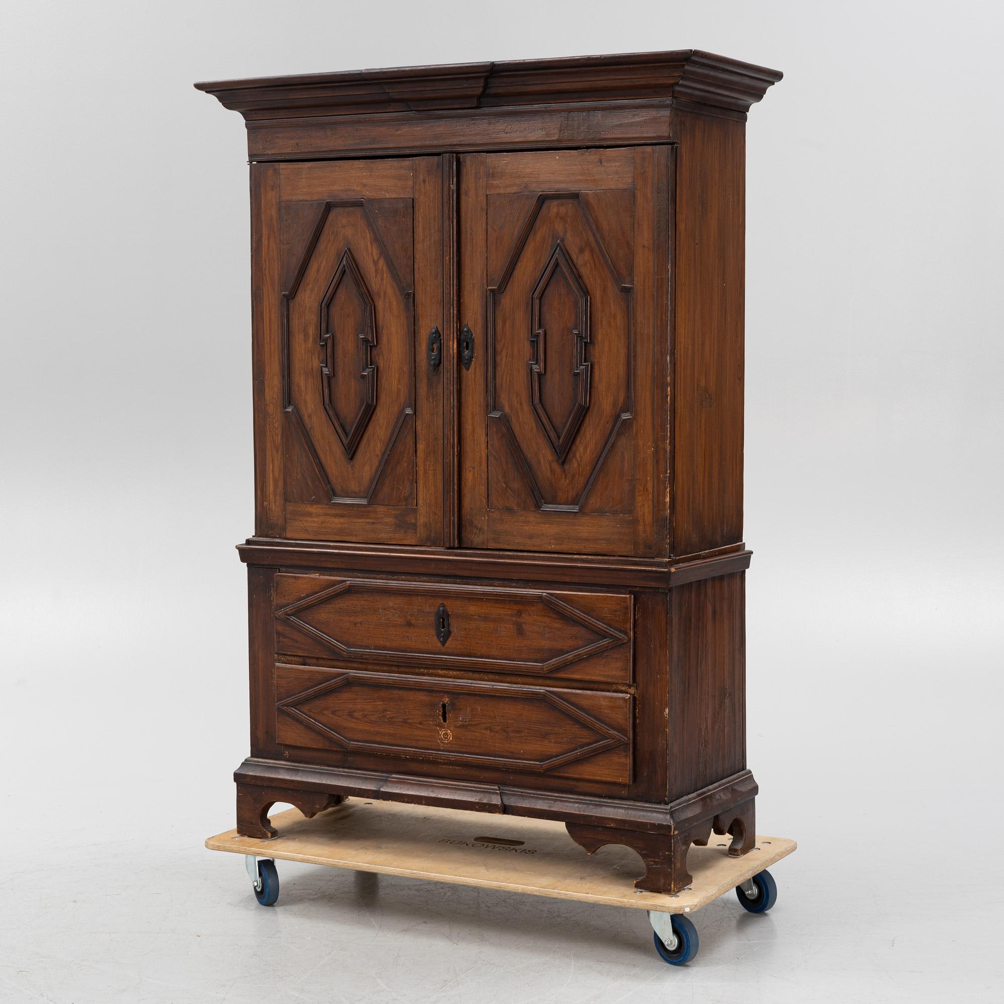 Skåp, Barock, 1700-talets första hälft.