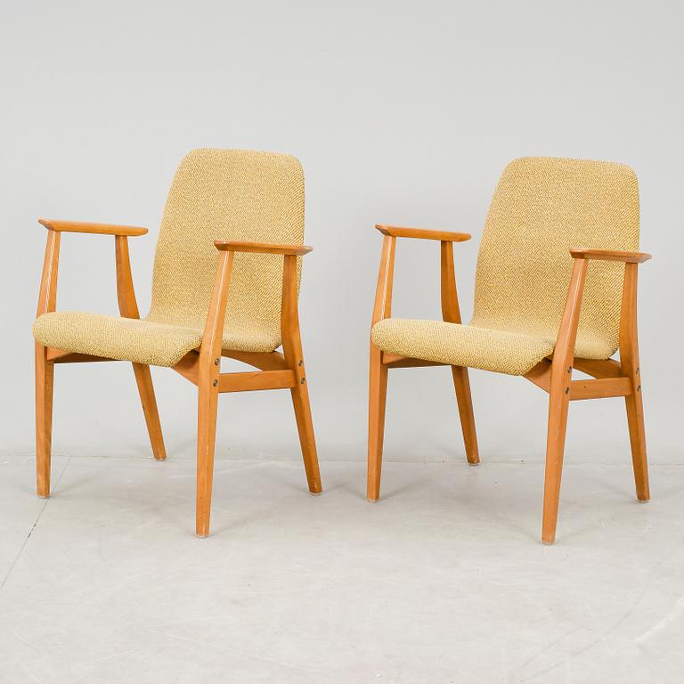 STOLAR, ett par, samt SOFFBORD, Svegards, Markaryd, 1950/60-tal.