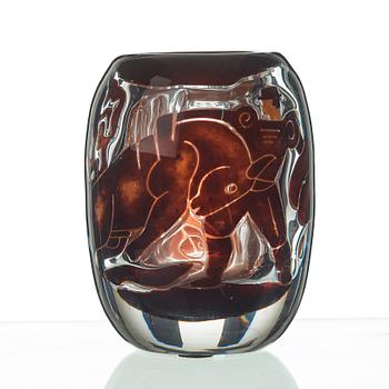 Edvin Öhrström, An Edvin Öhrström 'Ariel' glass vase, Orrefors, Sweden 1937.