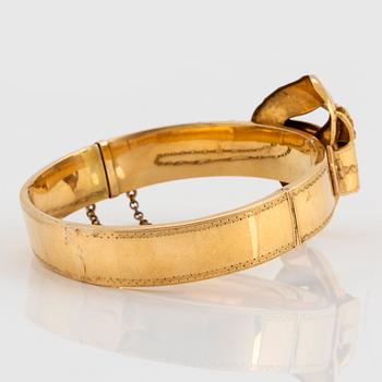 Gustaf Dahlgren armband 18K guld med pärlor.