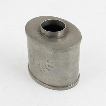 Firma Svenskt Tenn, a pewter tea caddie, Stockholm, 1925.