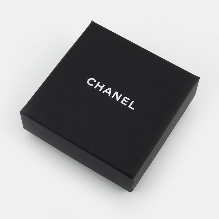 Chanel, brosch, 2018.