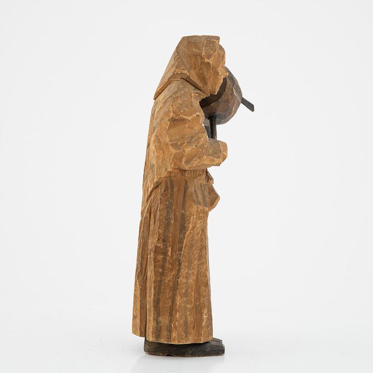 Axel Petersson Döderhultarn, sculpture. Signed. Carved and partly painted wood, height 25 cm.