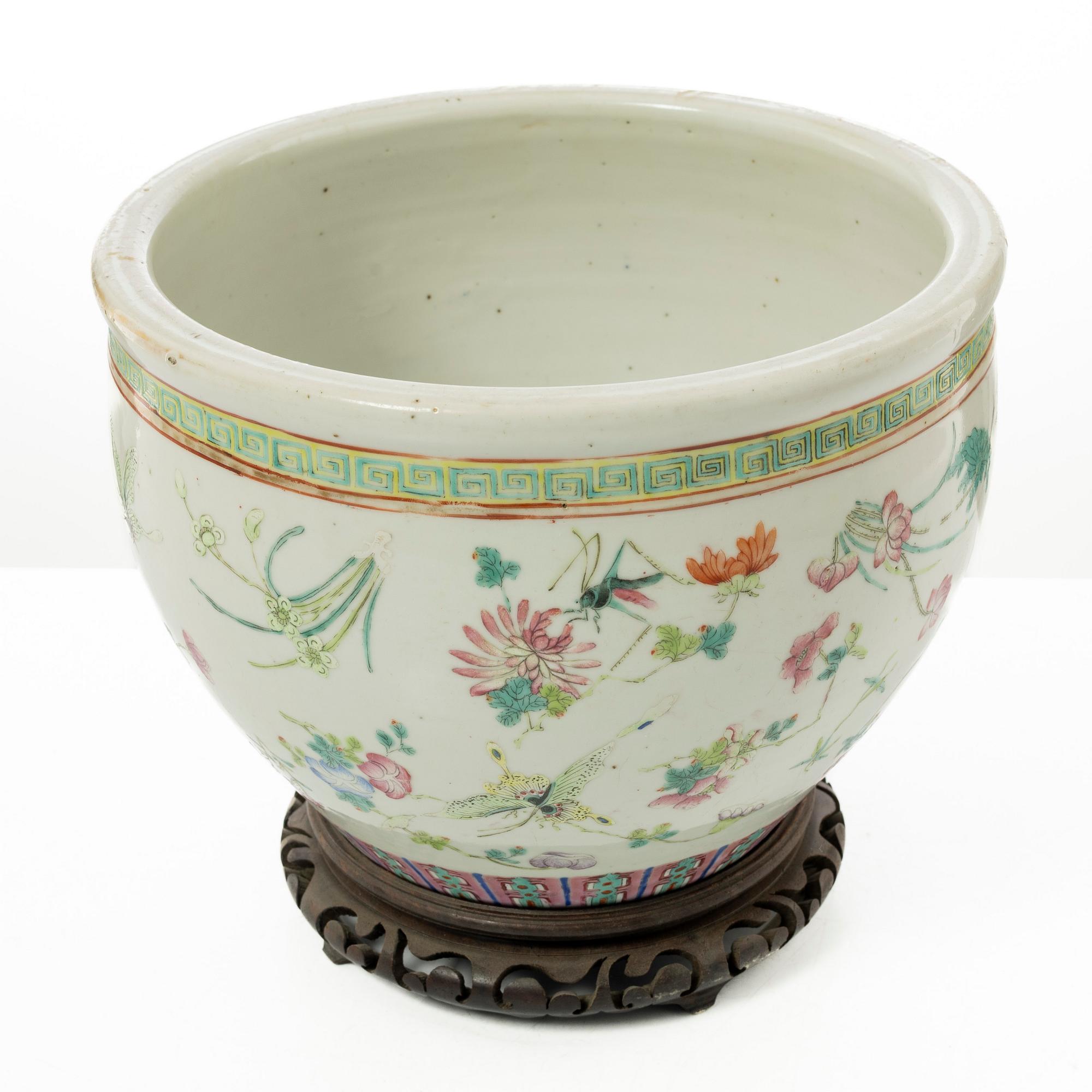 Ytterfoder/fiskbassäng, porslin, Kina, sen Qingdynasti.