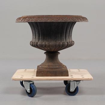 TRÄDGÅRDSURNA, 1900-talets andra hälft.