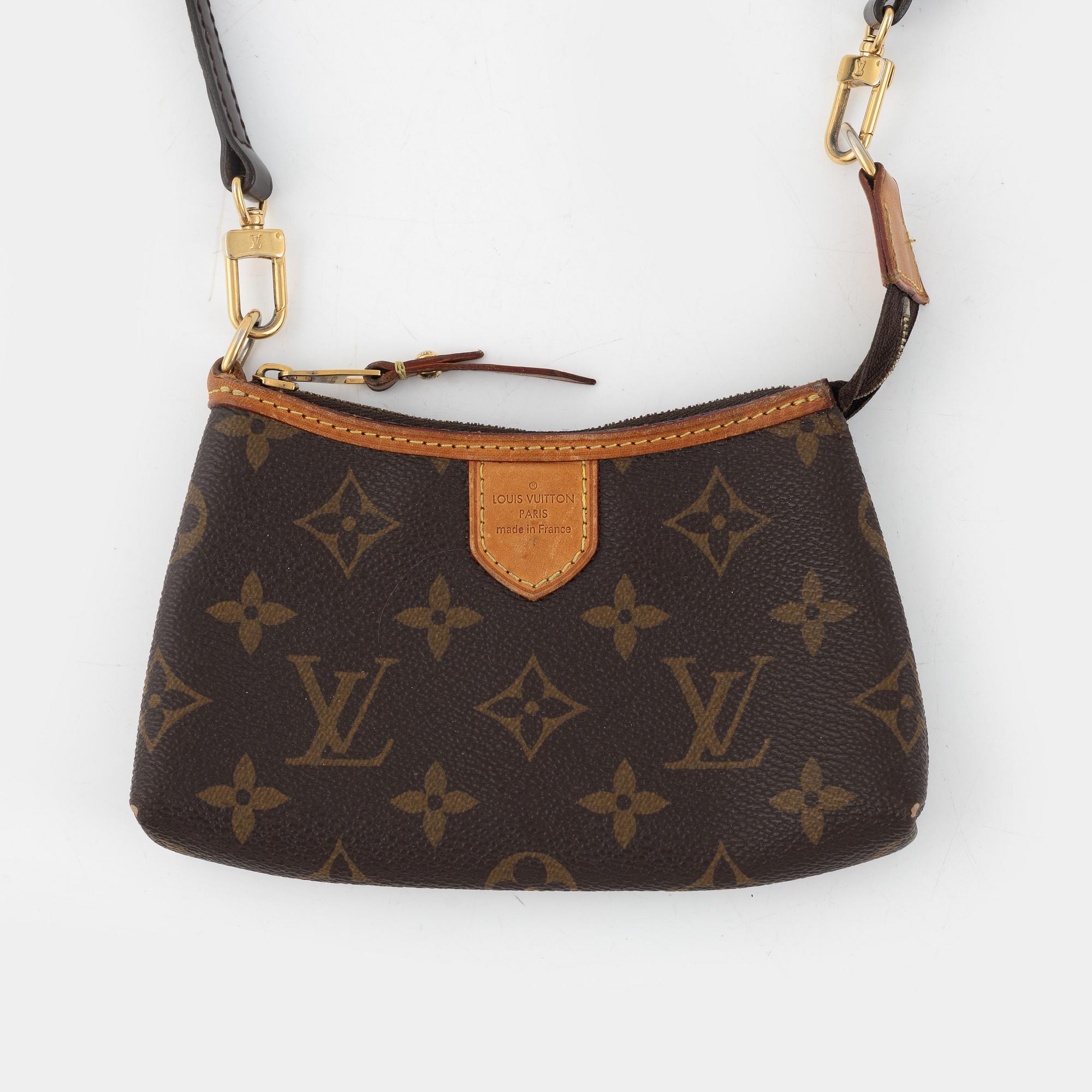 Louis Vuitton, fodral/pochette, 3 delar, bl a 2010.