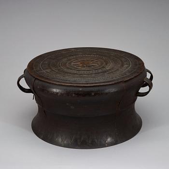 An archaistic bronze drum, presumably Song dynasty (960-1279).