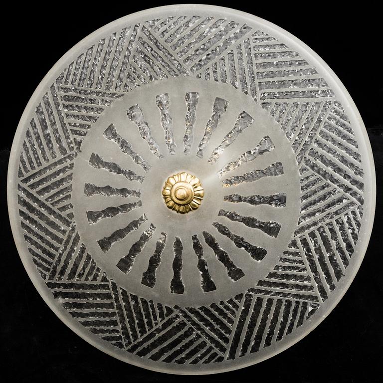 A 1940s / 50s ceiling light. Height ca 40 cm.