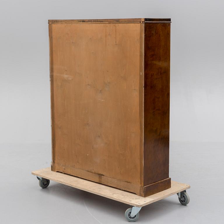 A first half of the 20th century shelf.