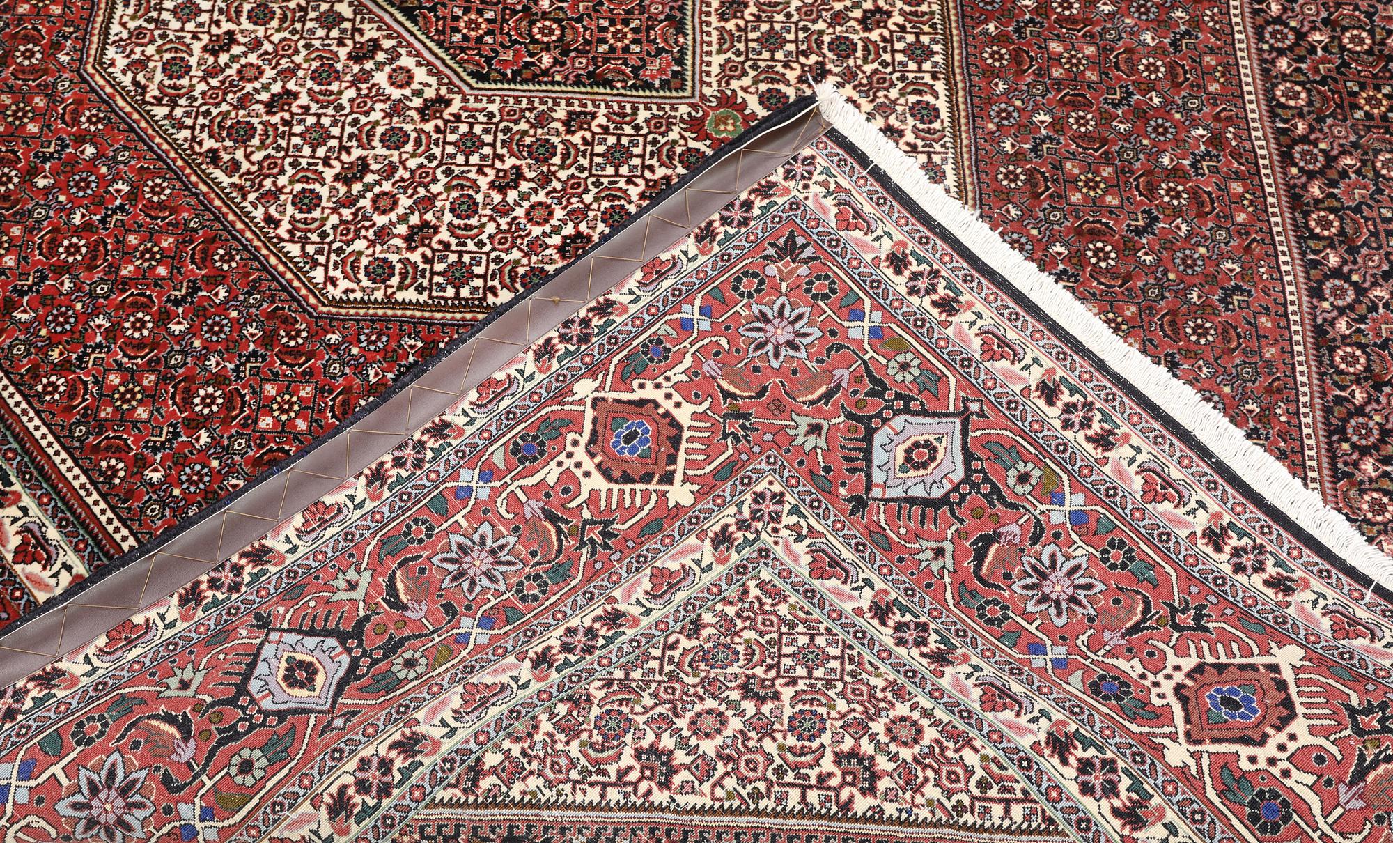 Rug, Bidjar, 294 x 207 cm.