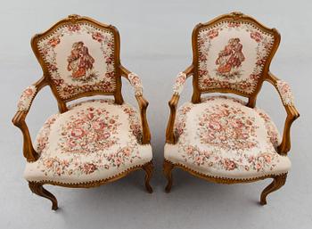 KARMSTOLAR, 1 par, rokokostil, 1900-talets andra hälft.