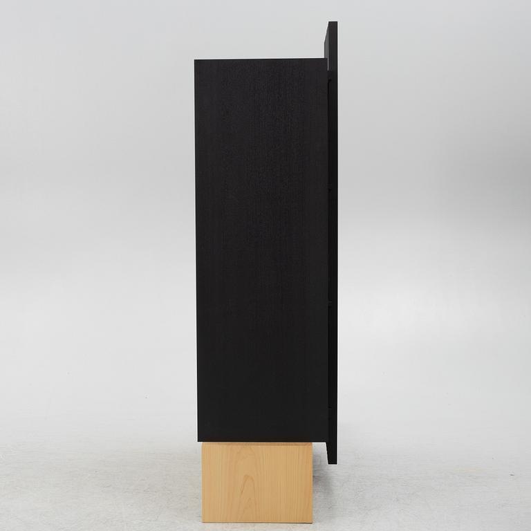 Staffan Holm, skåp, "Kumiko Cabinet", Ariake Collection.