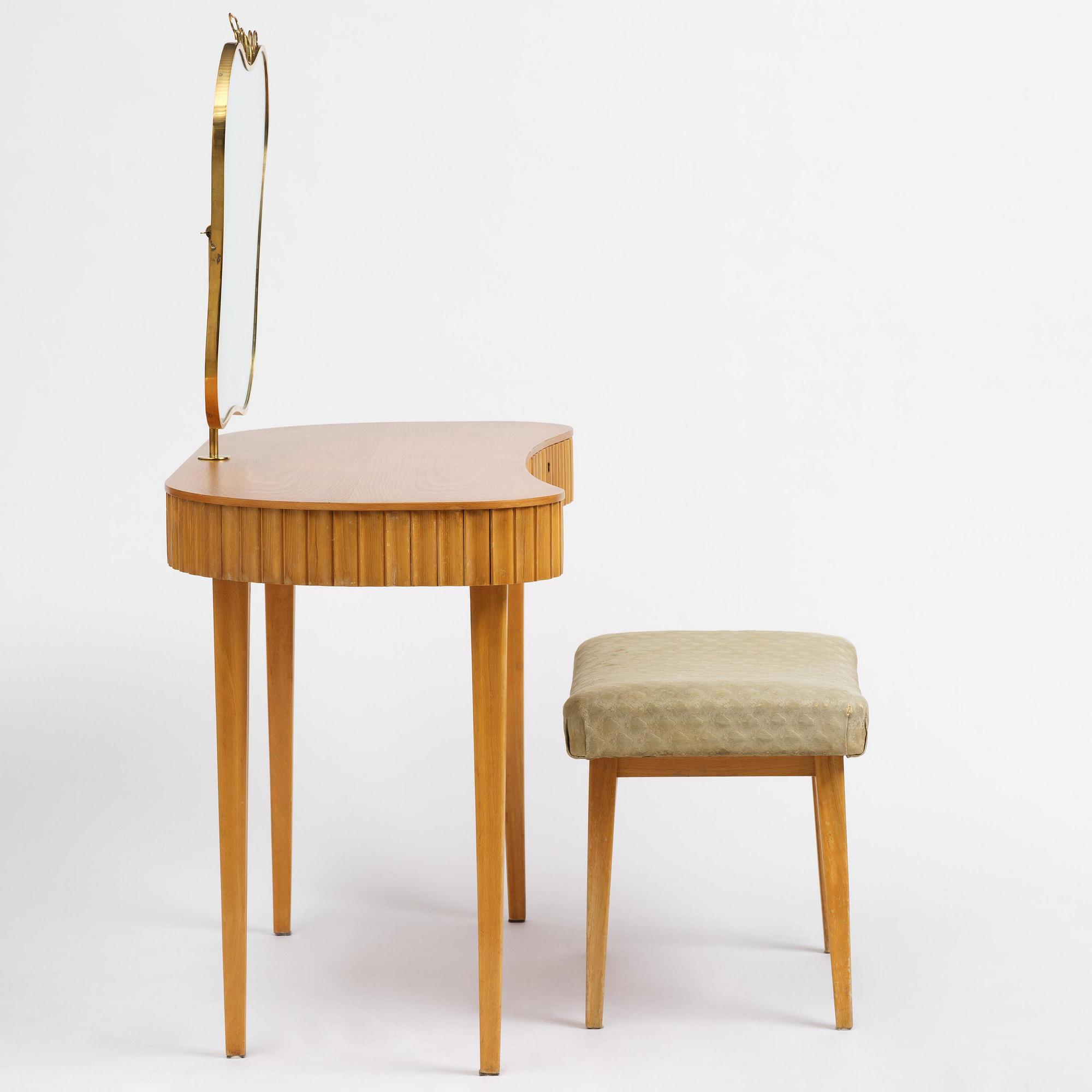 Einar Dahl, a vanity table with stool, cabinetmaker Hjalmar Wikström, for the Stockholm Crafts Association, ca 1939.