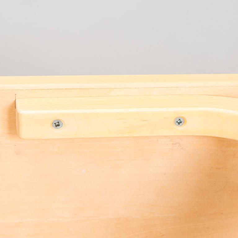 Kari Asikainen, a 'Kari' coffee table, P.O. Korhonen.