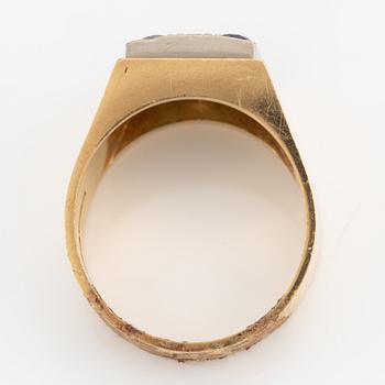 Ring, cocktail ring, Evert Lindberg. 18K gold with old-cut and brilliant-cut diamonds and sapphires.