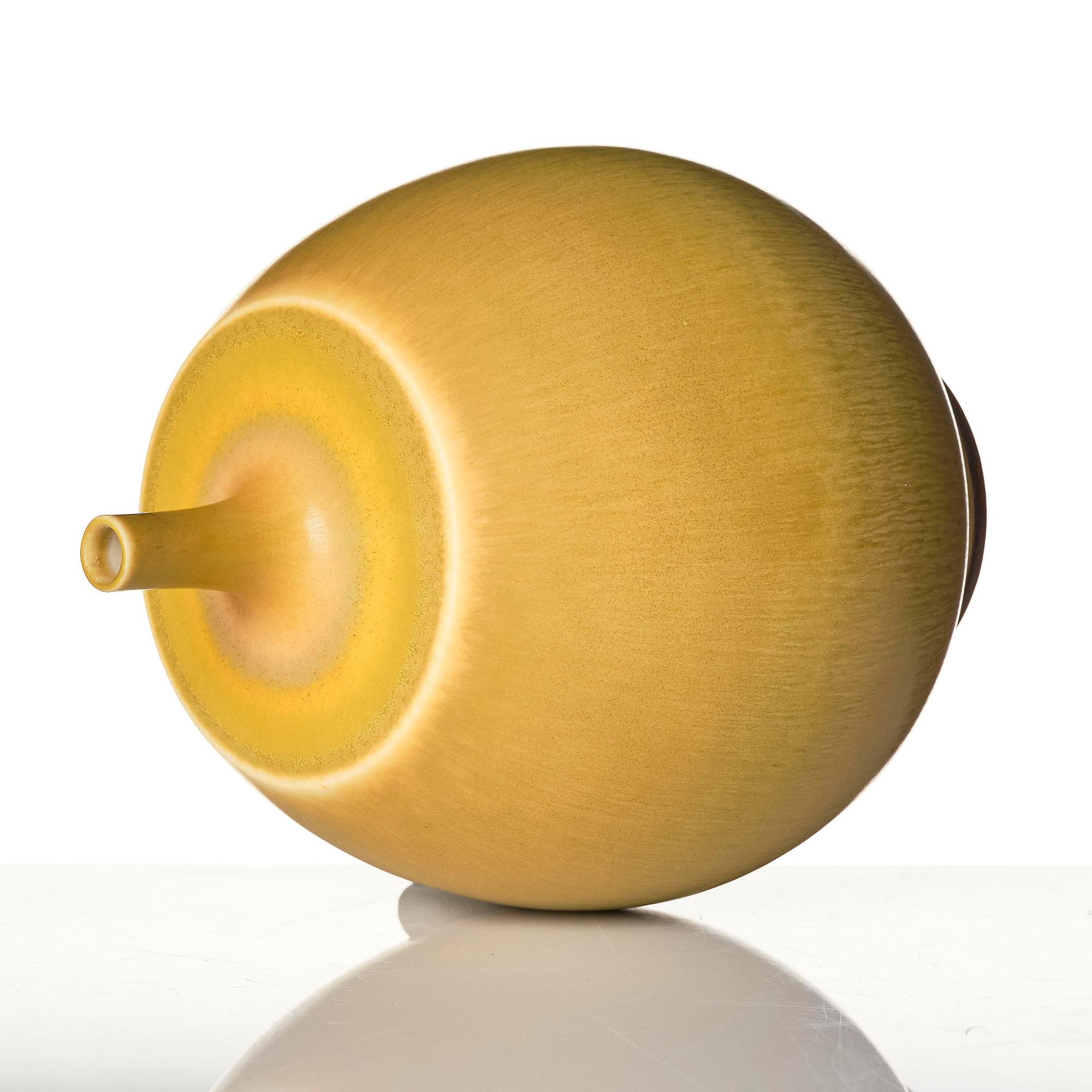 Berndt Friberg, a stoneware vase, Gustavsberg Studio, Sweden 1966.