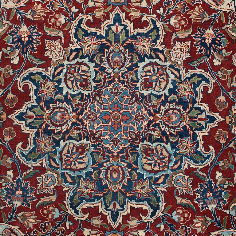 RUG. Semi-antique Esfahan. 219,5 x 146,5 cm.