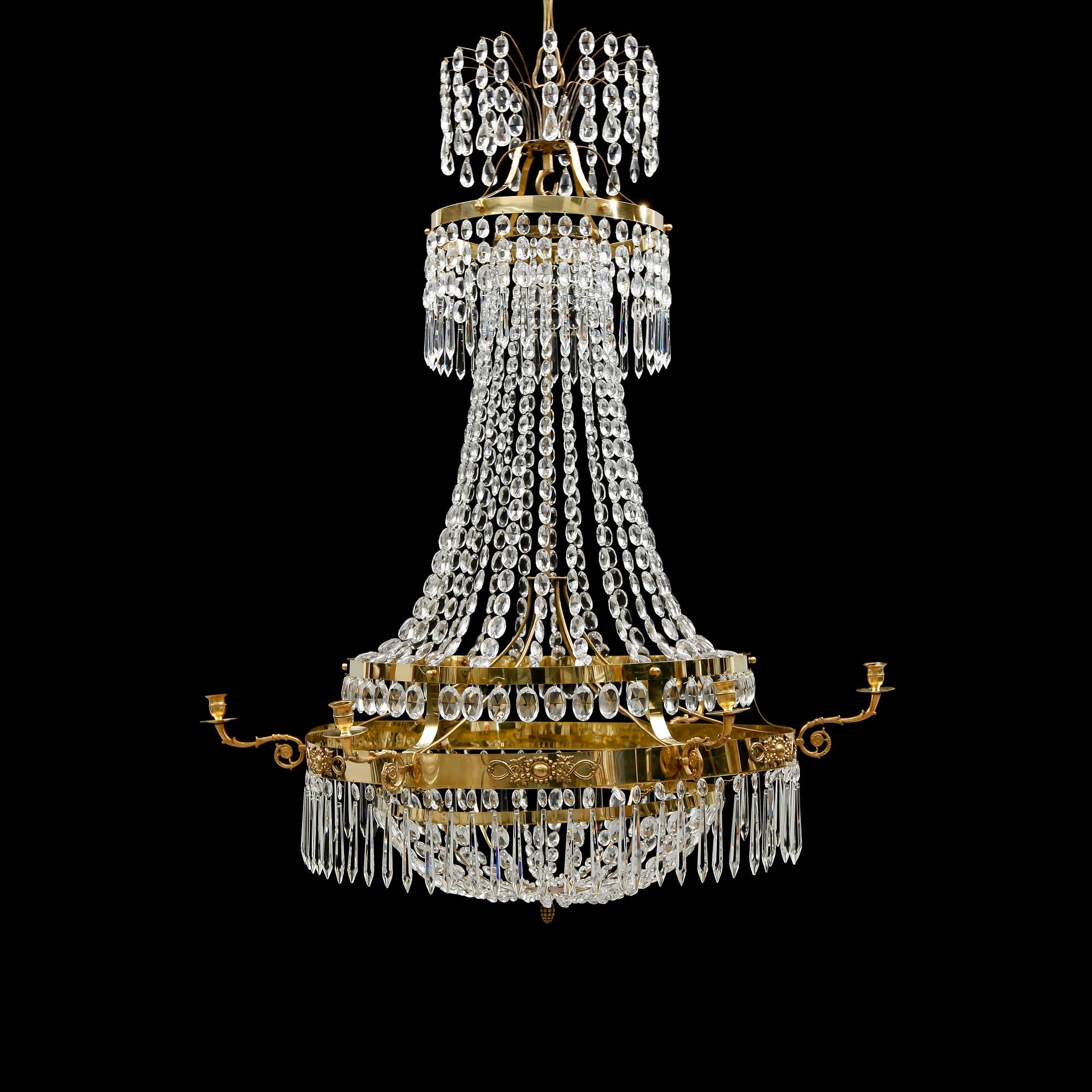 LJUSKRONA, empire, 1800-talets första hälft. Höjd 112 cm.