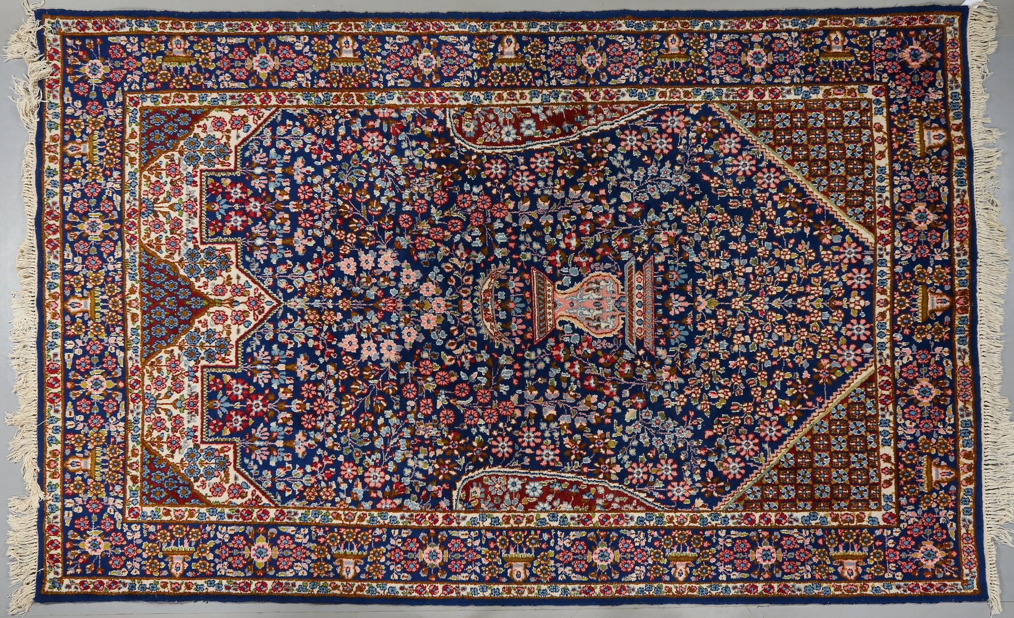 MATTA, Kirman, modern tillverkning, 305 x 211 cm.