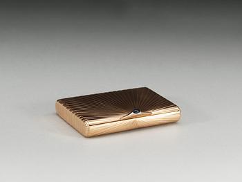 A RUSSIAN 20TH CENTURY GOLD CIGARETT-CASE, marked Fabergé, Henrik Wigström, St. Petersburg 1899-1908.