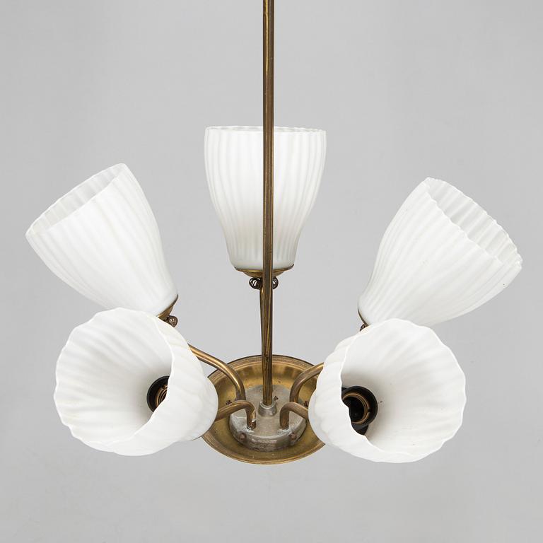 A mid-20th century chandelier for Saariston Valaisin.