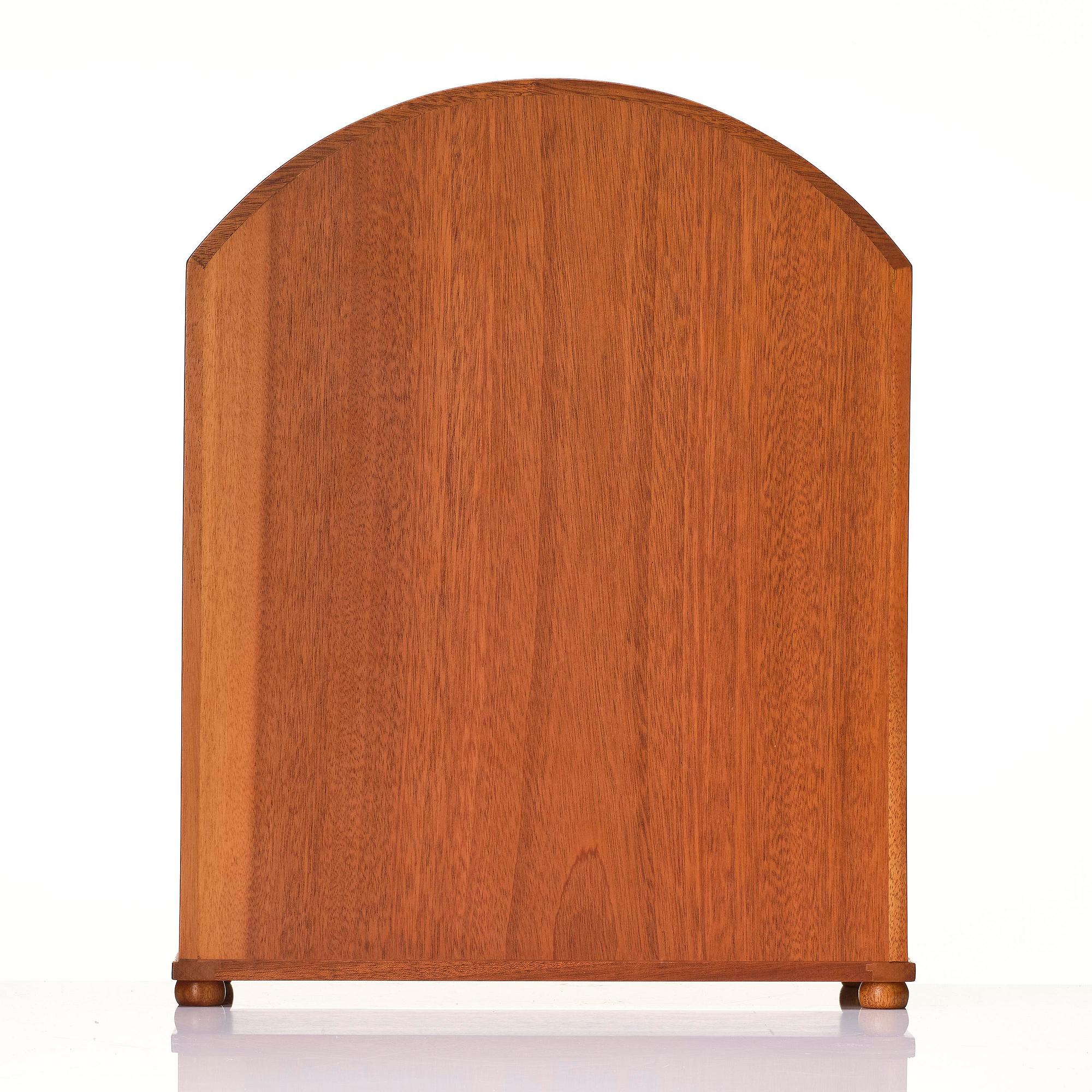 Josef Frank, a display cabinet model B 2070, Firma Svenskt Tenn, pre 1985.