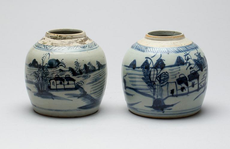 BOJANER, 2 st, porslin, Kina 1800-tal.