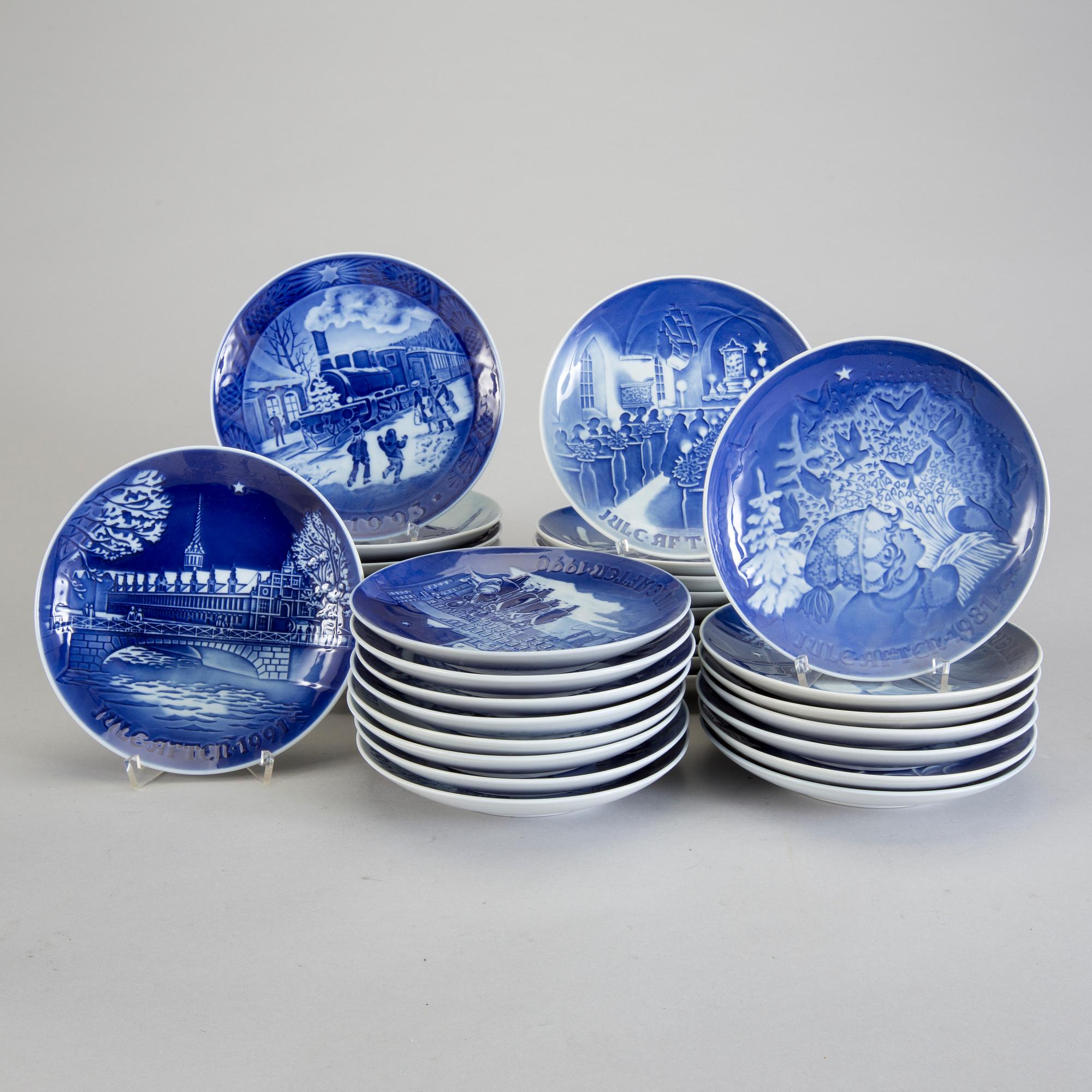 JULTALLRIKAR, 35 st, porslin, Bing Gröndahl samt Royal Copenhagen, Danmark.