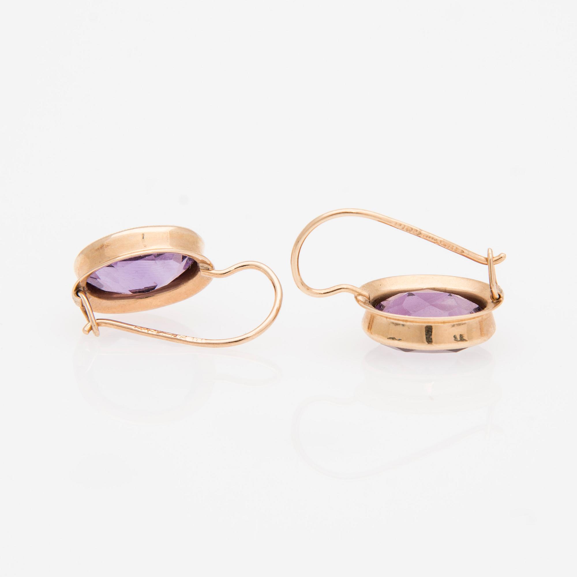 RING, ÖRHÄNGEN, HÄNGE, 14K guld, ametister. Finska stämplar 1960. Vikt totalt 19,6 g.