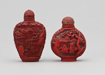 SNUSFLASKOR, 2 st, lackarbeten, Kina, 1800 respektive 1900-tal.