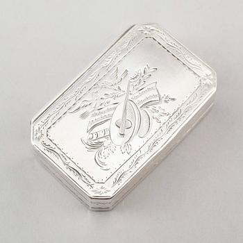 DOSA, silver, Carl Petter Lampa, Stockholm 1828. Vikt ca 58 gram.