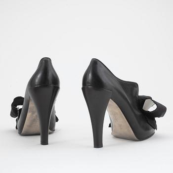 SKOR, Christian LaCroix.