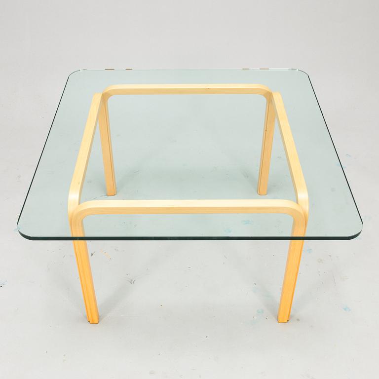 Alvar Aalto, Pöytä, Y805B, Artek.
