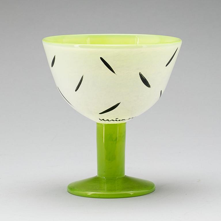 SKÅL, glas, Ulrica Hydman-Vallien. Artist coll. Kosta Boda. Signerad.