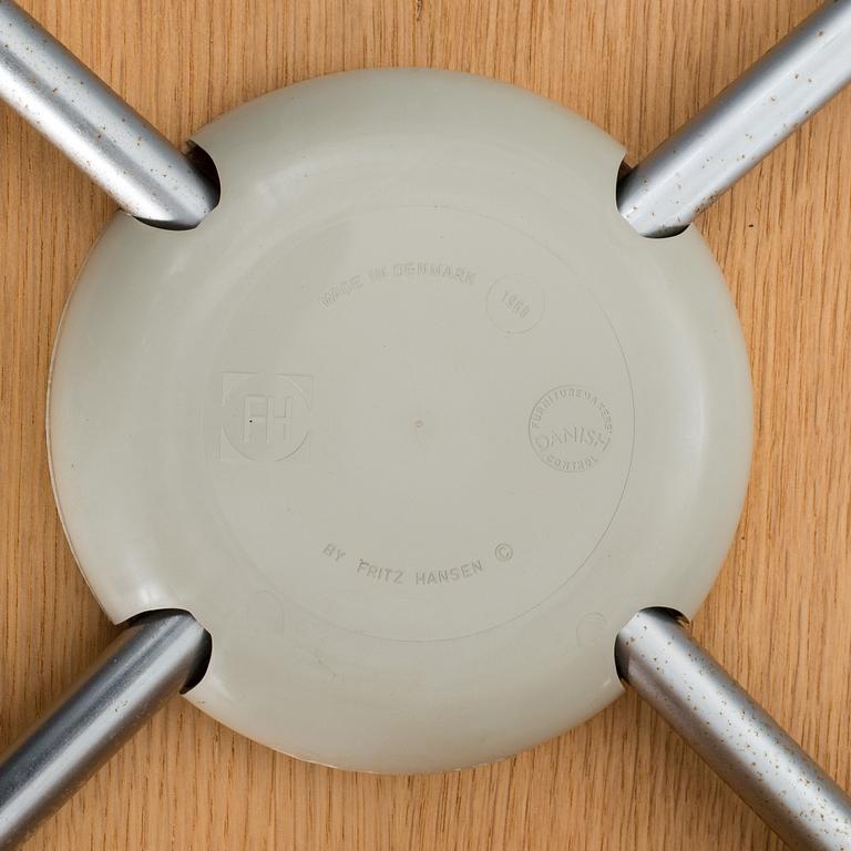 STOLAR, 6 st, "Sjuan", Arne Jacobsen för Fritz Hansen.