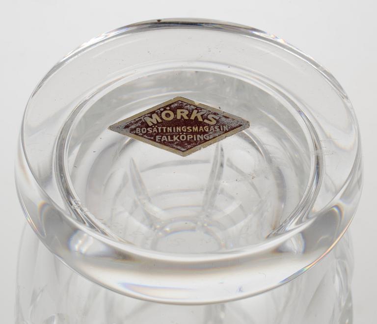 VASER, 2 st, glas, "Tusen Fönster", Simon Gate, Orrefors, modellen formgiven 1934.