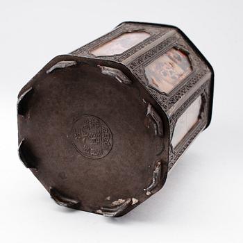 TEDOSA, patinerad metall, ostasiatisk, 1900-/2000-tal.