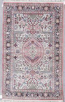 MATTA, orientalisk, silk, ca 122x77 cm.