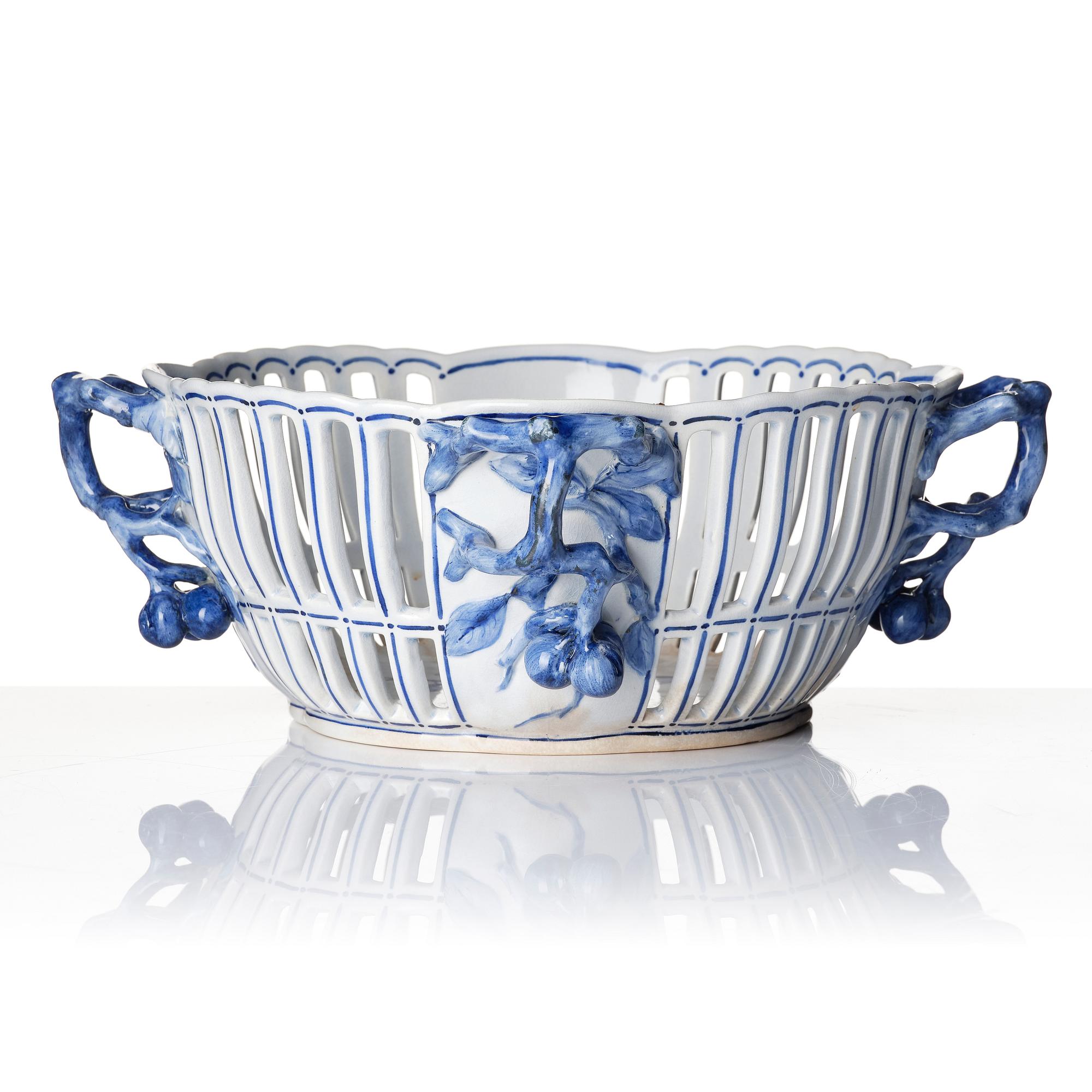 A Swedish latticed jugend flintware bowl and dish, Rörstrand, around 1900.