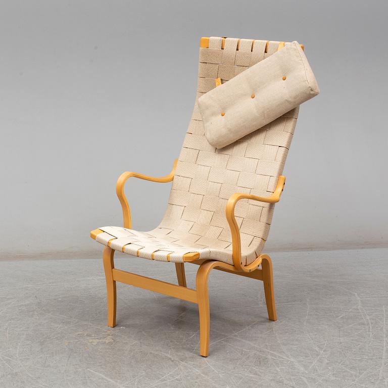 BRUNO MATHSSON, fåtölj, "Eva hög", Dux, omkring år 2000.