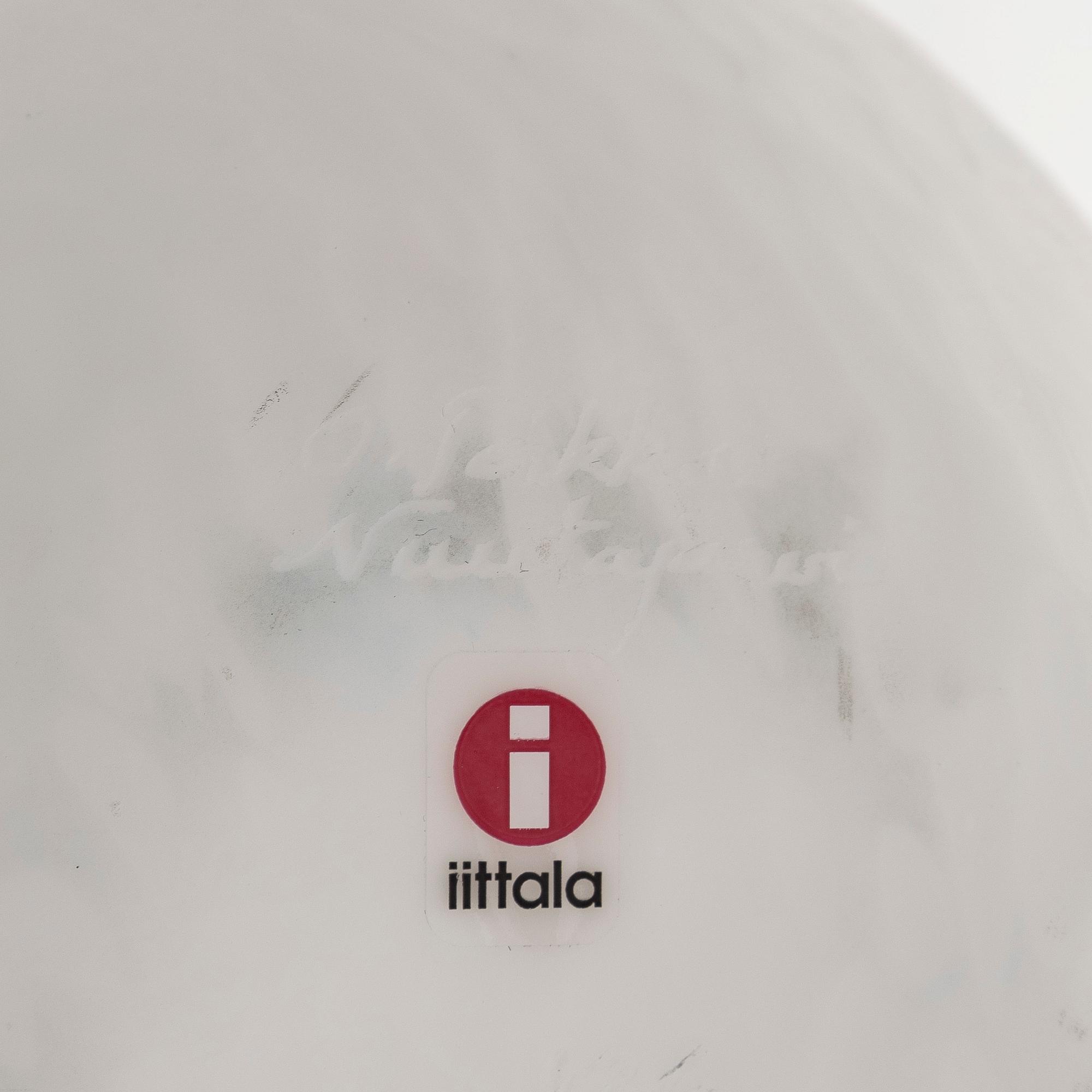 Oiva Toikka, A glass bird, 'Swan', signed O. Toikka Nuutajärvi, 136 2005.