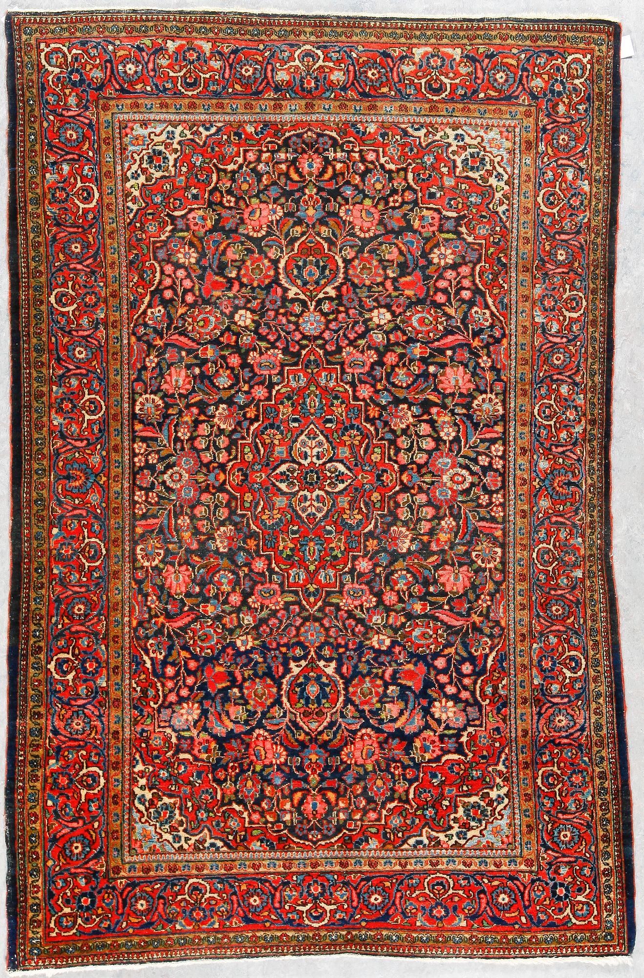 MATTA, semiantik Keshan, ca 200x 130 cm.