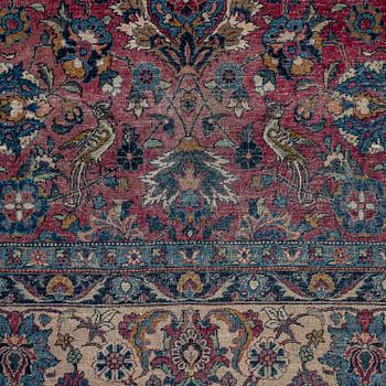 A CARPET, semi-antique Esfahan/Tehran, probably, ca 317,5 x 203,5 - 205 cm.