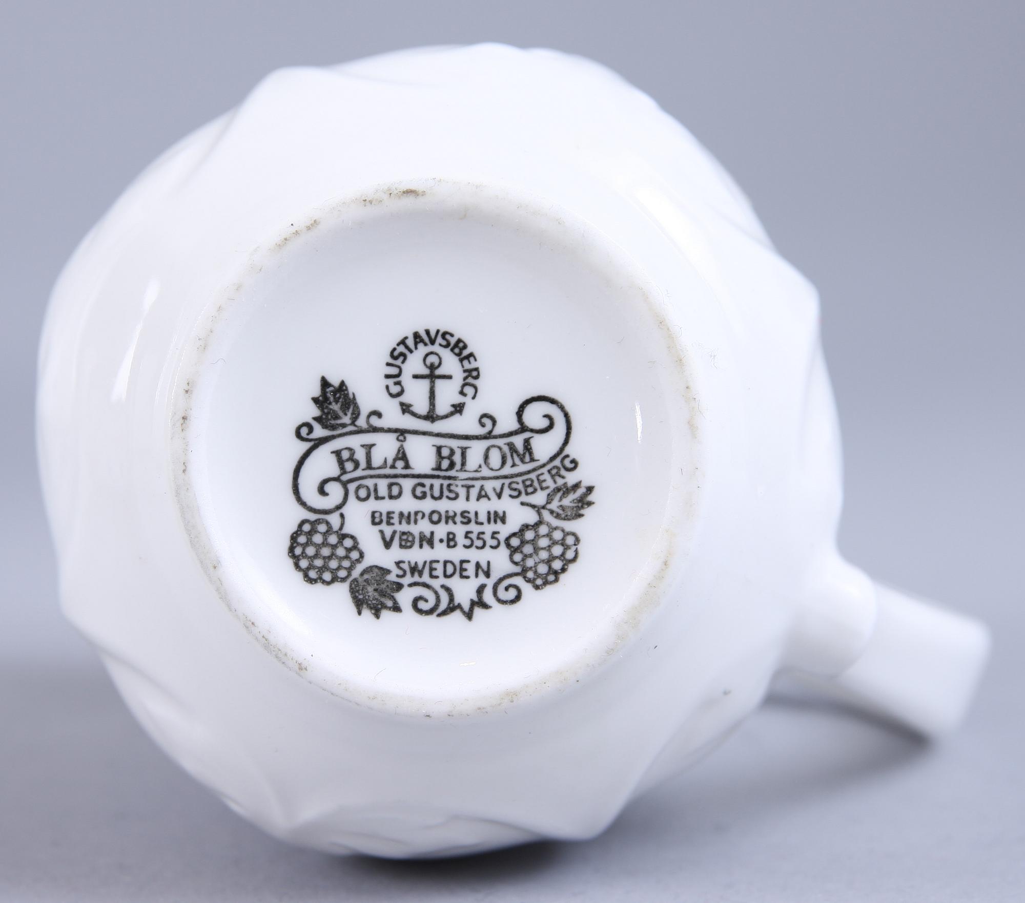KAFFESERVIS, 20 delar, porslin. "Blå Blom", Gustavsberg.