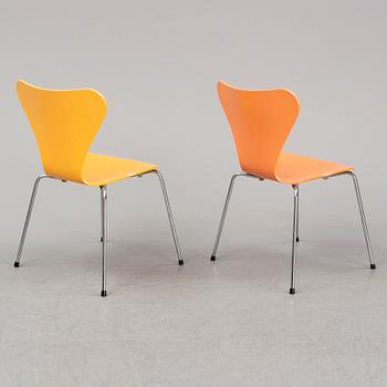 ARNE JACOBSEN, stolar 6 st, ”Sjuan”, Fritz Hansen, Danmark.