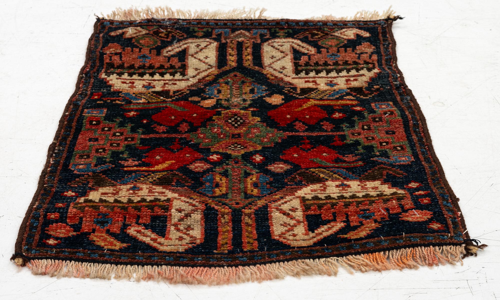 Saddlebag face Afshar, southeastern Iran, 50 x 44 cm.