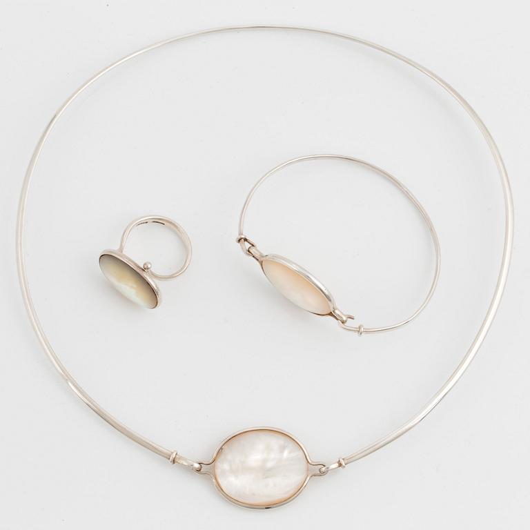 Vivianna Torun Bülow-Hübe, a set of three pieces of sterling and mother of pearl jewellery, probably 1980's.