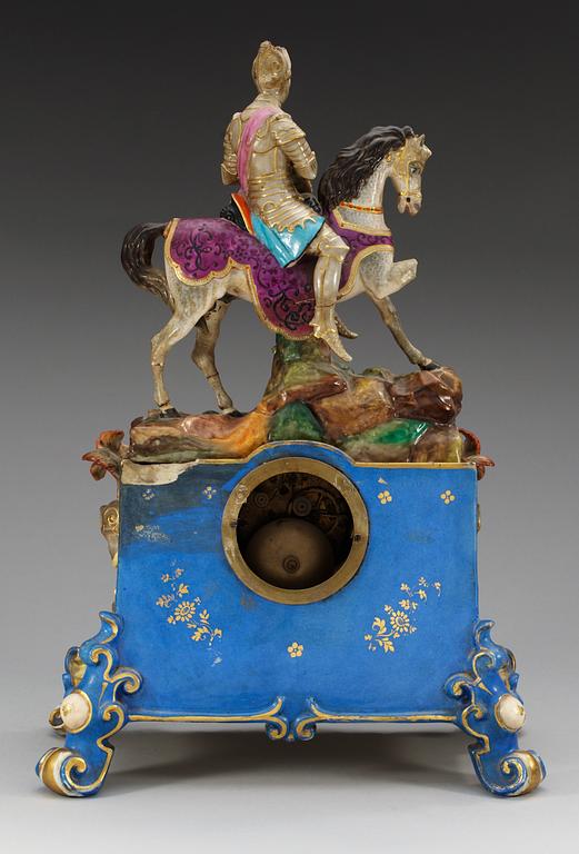 BORDSPENDYL, porslin. Ryssland, 1800-talets slut.