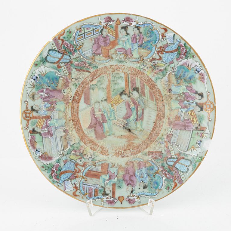 Five Canton porcelain plates and a vase, China, second half of the 19th century.